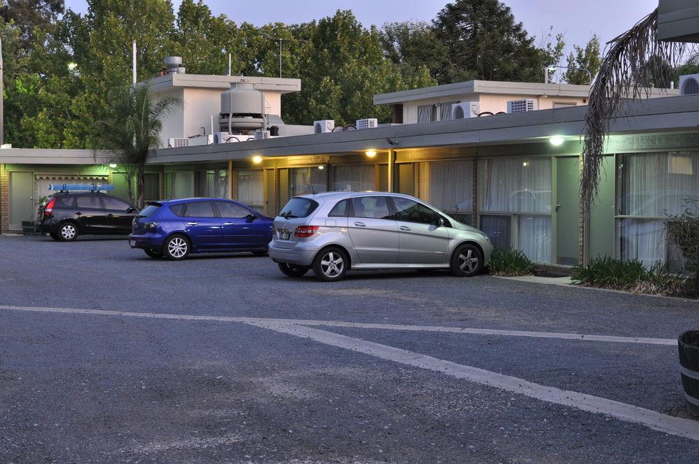 Albury Burvale Motor Inn Exteriér fotografie
