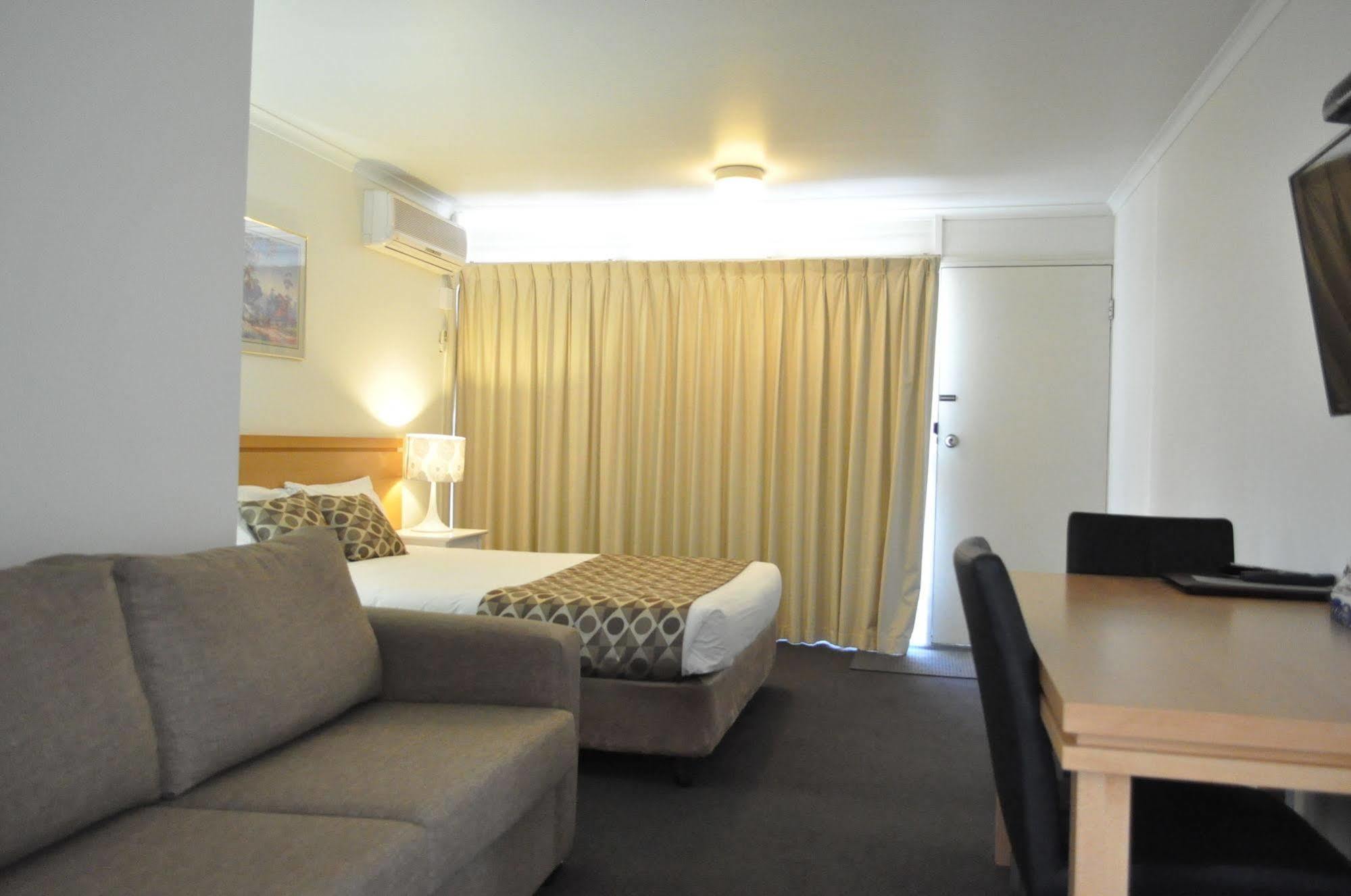 Albury Burvale Motor Inn Exteriér fotografie